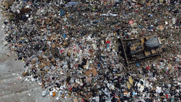 Sampah Plastik di Hong Kong Melonjak Akibat COVID-19