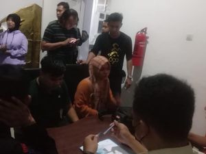 Tak Henti Muda-mudi di Bone Kedapatan Berbuat Mesum Saat Bulan Puasa Tak Henti Muda-mudi di Bone Kedapatan Berbuat Mesum Saat Bulan Puasa