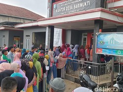 Kades Sarimukti Bantah Sunat BLT Jadi Beras 17,5 Kg