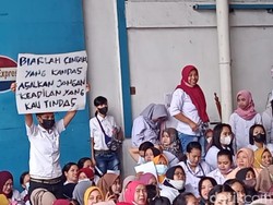 Kasihan, Ratusan Buruh Pabrik Sepatu di Pasuruan Tak Dibayar 5 Bulan-THR Dicicil