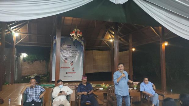 Elite Demokrat berkumpul di kediaman Benny K Harman, Lebak Bulus, Jakarta, Selasa (19/4/2022).