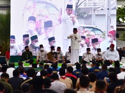 Gubsu ke Buruh: Berdoa Kalian Biar THR Cepat Cair