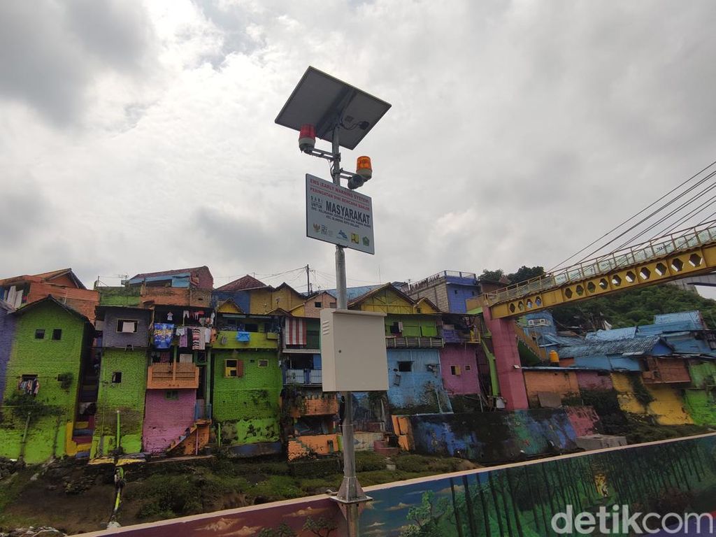 Kampung Warna-Warni Jodipan Malang Dipasang EWS, Alarm Datangnya Banjir