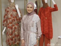 Revalina S. Temat Antusias Sambut Lebaran 2022, Siapkan Baju Lebaran Seragam