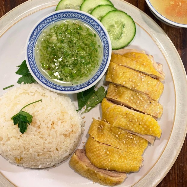 Ilustrasi nasi ayam hainan/ foto: instagram.com/edit.eats/