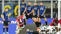 Pada babak kedua, Milan mencoba tampil lebih agresif. Pada menit ke-66, Milan sempat mencetak gol, namun dianulir wasit usai Pierre Kalulu dianggap offside.