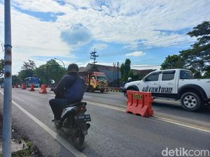 Jembatan Balun Lamongan Kembali Dioperasikan, Lalu Lintas Lancar Jembatan Balun Lamongan Kembali Dioperasikan, Lalu Lintas Lancar