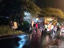 Bus Angkut 48 Karyawan Tabrak Truk di Bondowoso, Begini Kondisi Korban