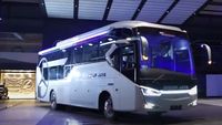 Penampakan Bus Suites Combi Sinar Jaya Garapan Laksana