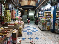 Aturan HET Semu! Minyak Goreng Curah di Pasar Tetap Mahal