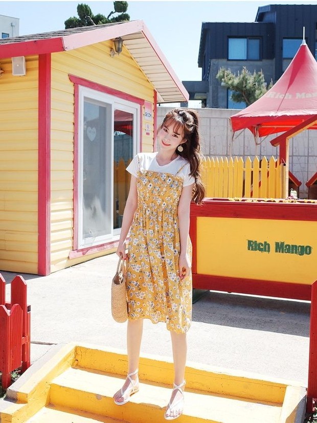 Padupadan kaus putih