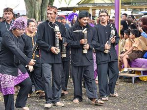 5 Macam Panggilan untuk Laki-laki di Suku Sunda 5 Macam Panggilan untuk Laki-laki di Suku Sunda