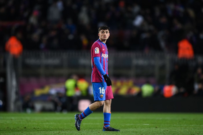 BARCELONA, SPAIN - APRIL 03: Pedri of FC Barcelona looks on during the LaLiga Santander match between FC Barcelona and Sevilla FC at Camp Nou on April 03, 2022 in Barcelona, Spain. (Photo by David Ramos/Getty Images)