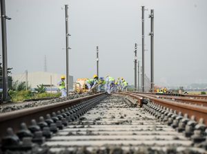 Biaya Proyek Kereta Cepat JKT-BDG Makin Bengkak, Siapa yang Tanggung? Biaya Proyek Kereta Cepat JKT-BDG Makin Bengkak, Siapa yang Tanggung?