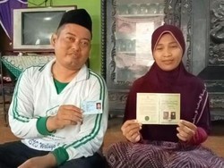 Hari Idul Fitri Bekerja Sebagai Pegawai Honorer Dinas Pendidikan Probolinggo