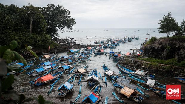 Suasana Pantai Jayanti Wisata alam ini terletak di kabupaten Cianjur Selatan. Tepatnya di Desa Cidamar Kecamatan Cidaun. Kurang lebih sekitar 140 km dari pusat kota kabupaten Cianjur. CNN Indonesia/ Adi Maulana Ibrahim