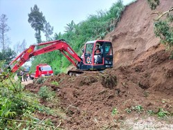 Tanah Longsor, Jalan Selo-Ampel Boyolali Sempat Tertutup Total