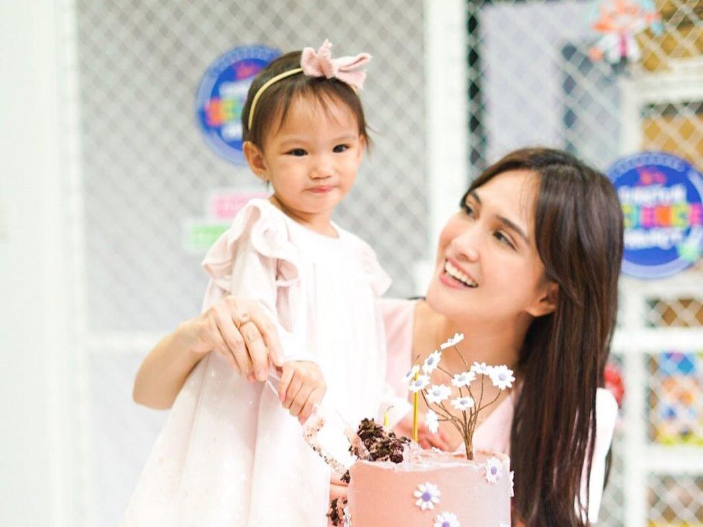 Shandy Aulia Bagikan Momen 2 Hari yang Mencekam Shandy Aulia Bagikan Momen 2 Hari yang Mencekam