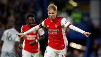 Tim tamu kembali memimpin pada menit ke-27 melalui Emile Smith Rowe dari serangan balik. Keunggulan itu sirna pada menit ke-32, saat Cesar Azpilicueta mencetak gol akibat kesalahan lain dari Arsenal. John Sibley/Reuters