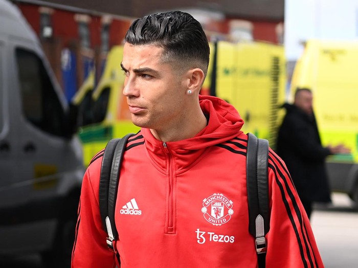 LIVERPOOL, ENGLAND - APRIL 09: Cristiano Ronaldo of Manchester United arrives at the stadium prior to the Premier League match between Everton and Manchester United at Goodison Park on April 09, 2022 in Liverpool, England. (Photo by Michael Regan/Getty Images)