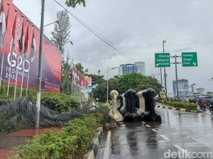 Jelang Demo 21 April, Lalin di Sekitar DPR Masih Normal Jelang Demo 21 April, Lalin di Sekitar DPR Masih Normal