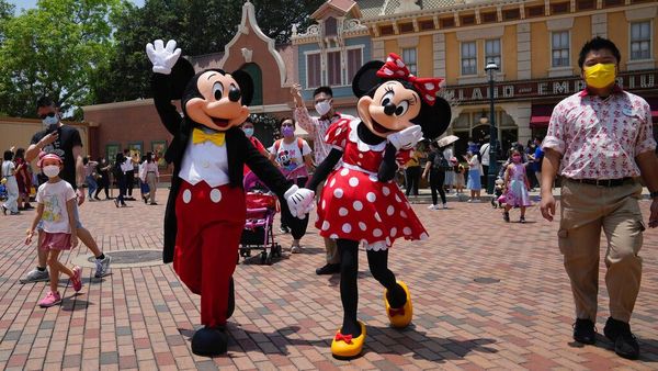 Waktunya Jalan Lagi, Disneyland Hong Kong Sudah Dibuka Loh
