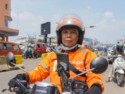 Kisah Para Kartini Modern Jadi Supir Ojol, Rela Banting Tulang Demi Keluarga