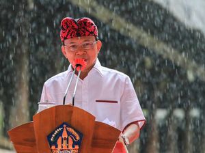 Bali Sepekan: Isyarat Koster Tolak Israel di WBG- Fenomena Paus Terdampar Bali Sepekan: Isyarat Koster Tolak Israel di WBG- Fenomena Paus Terdampar