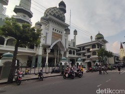 Melihat Kemegahan-Simbol Toleransi Masjid Jami Tertua di Kota Malang
