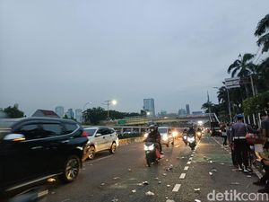 Demo 21 April di DPR Berakhir, Polisi Pastikan Tak Ada Perusuh Demo 21 April di DPR Berakhir, Polisi Pastikan Tak Ada Perusuh