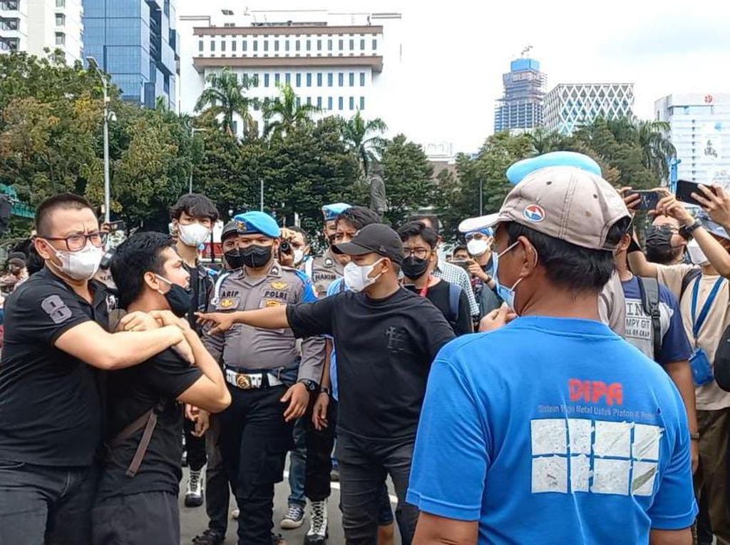 Polisi Pulangkan Provokator di Demo 21 April di Patung Kuda Jakpus