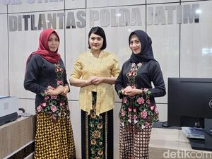 Anggunnya Polwan Polda Jatim Kenakan Baju Adat Peringati Hari Kartini Anggunnya Polwan Polda Jatim Kenakan Baju Adat Peringati Hari Kartini