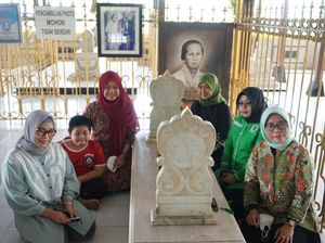 Peringati Hari Kartini, Kader Perempuan PPP Ziarah ke Makam Kartini