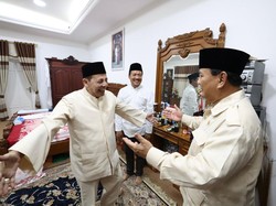 Prabowo Sowan ke Kediaman Habib Luthfi di Jateng, Bahas Apa?