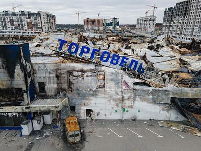 Ngeriii... Pusat Perbelanjaan di Ukraina Hancur Dibombardir Rusia