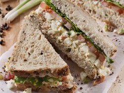 Resep Sandwich Salad Telur yang Praktis Padat Nutrisi untuk Sahur