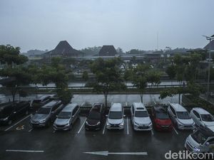 Ini Lho Rest Area Rasa Mal, Eh Lokasinya di Tengah Sawah