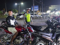 Sekelompok Pemuda di Tanjung Jabung Timur Ngelem Sebelum Balap Liar