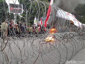 Mahasiswa Demo di 2 Titik Dekat Istana Bogor, Tolak Pajak-Harga BBM Naik