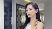 8 Potret Cantik Shin Hyun Bin, Pacar Song Joong Ki di Drakor Terbaru