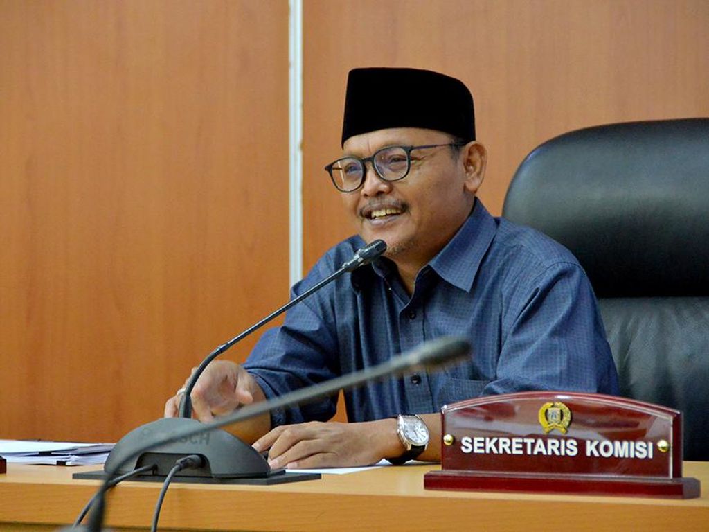 Gerindra DKI Minta Drama Interpelasi Formula E Segera Diakhiri Gerindra DKI Minta Drama Interpelasi Formula E Segera Diakhiri