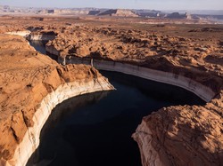 Studi: Sungai Memanas dan Kehilangan Oksigen, Kehidupan Akuatik Terancam