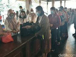 Tekan Inflasi, TPID Solo Jual 2.000 Paket Sembako Murah
