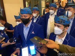 Emil Dardak Pasang Badan ketika AHY Ditanya Pengunduran Diri Bayu Airlangga