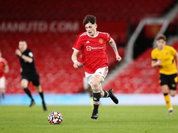 Wonderkid MU Doyan Tiru Ronaldo Jadi Perbincangan Netizen