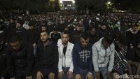 Begini Ramainya Salat Subuh di Masjid Al-Aqsa