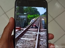 Viral Aksi Berbahaya Bocah Masuk Kolong Rel Kereta di Cimahi