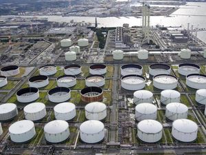 Hambat Lonjakan Harga, Jepang Lelang 4,8 Juta Barel Minyak Cadangan Nasional