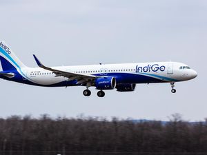 Pesawat Delay 5 Jam, Pilot Ogah Terbang karena Jam Kerja Selesai Pesawat Delay 5 Jam, Pilot Ogah Terbang karena Jam Kerja Selesai