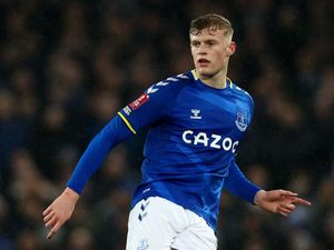 Halangan Terberat MU untuk Gaet Jarrad Branthwaite Halangan Terberat MU untuk Gaet Jarrad Branthwaite